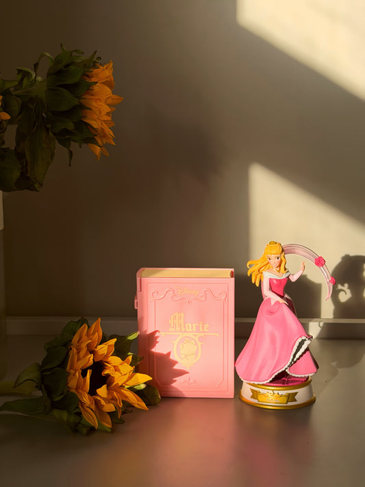 Disney 100 "Classic Fairy Tales"-Marie