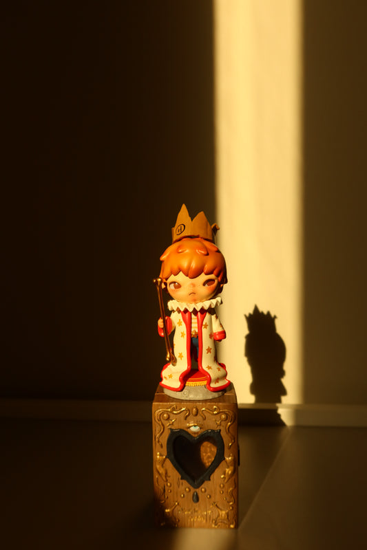 Hirono "Le Petit Prince"-The King
