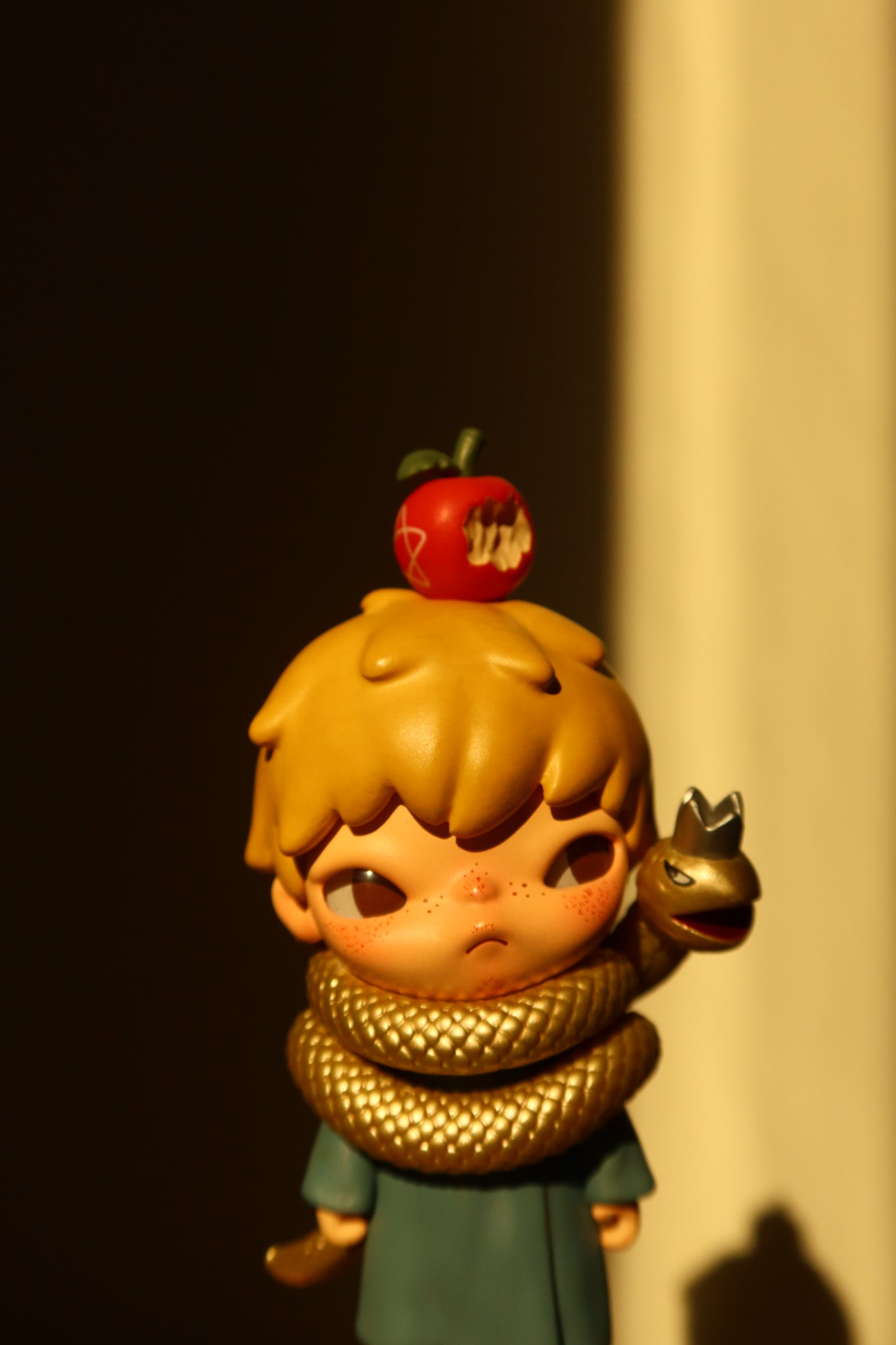 Hirono "Le Petit Prince"-The Snake