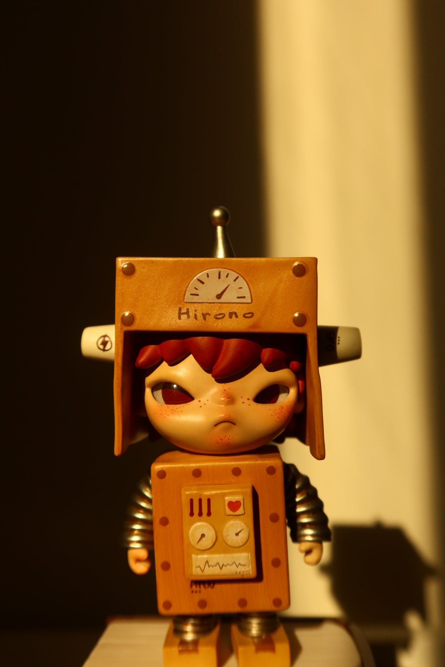 Hirono "Little Mischief"- Robot